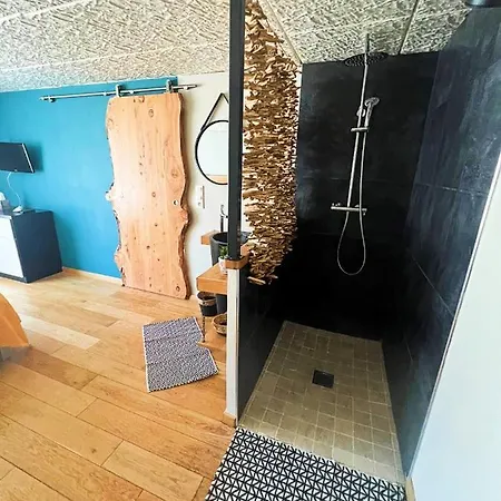 Le De Dylan Apartment